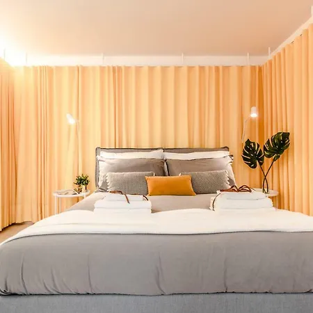 Housmart Arienti 38a Apartment