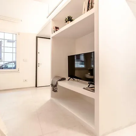 Housmart Arienti 38a * Bologna
