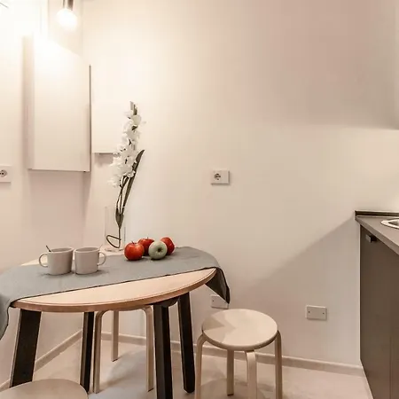 Apartment Housmart Arienti 38a